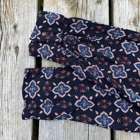 LAST CHANCE ✨ s. Oliver ⎮ Red and blue button down shirt - Picture 5 of 7